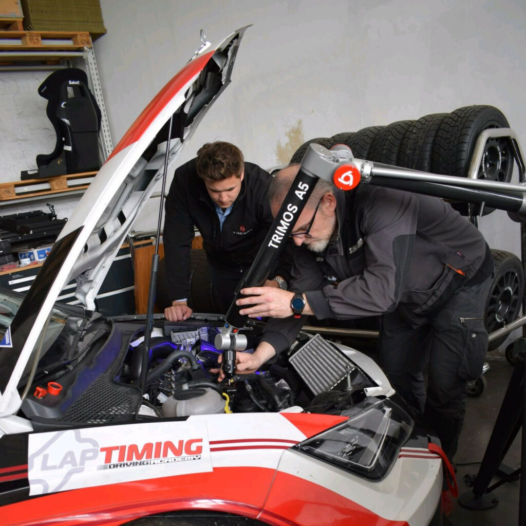Articulated arm for large parts trimos metrology