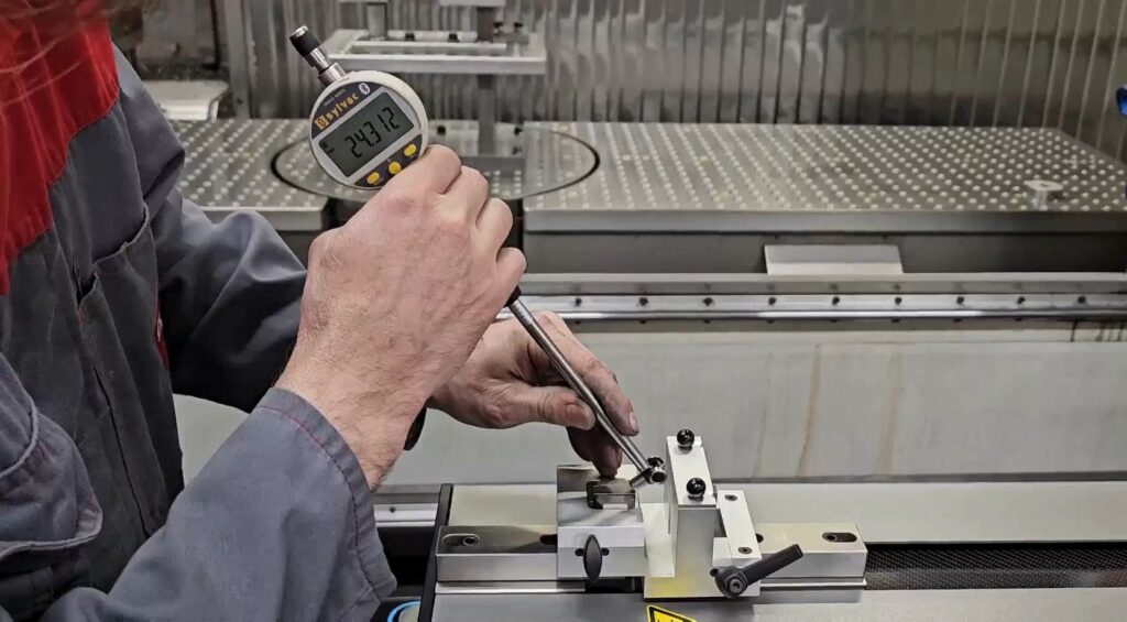 HS3 - 2 Point Bore Gauge Setting